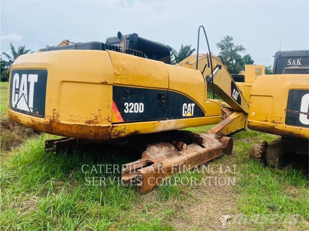 CAT 320D Excavatoare pe șenile
