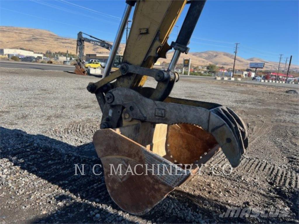 CAT 320D LRR Excavatoare pe șenile
