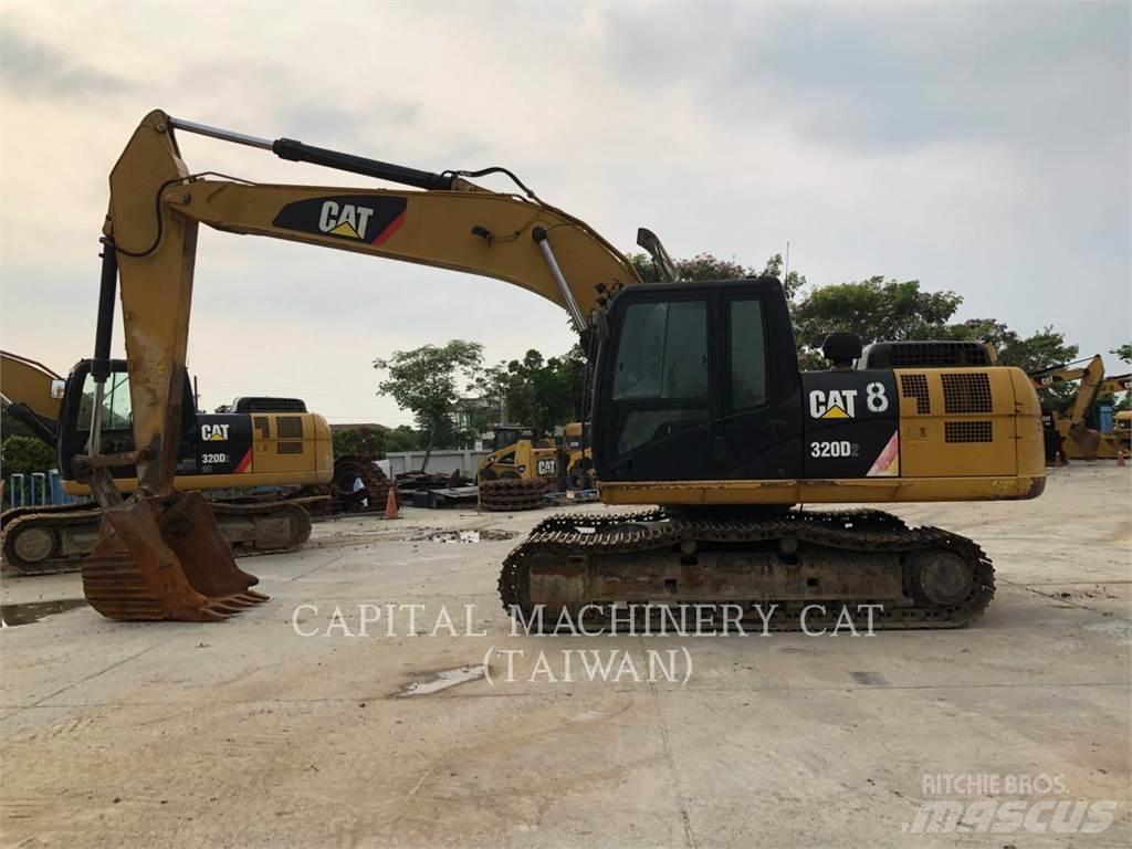 CAT 320D2 Excavatoare pe șenile
