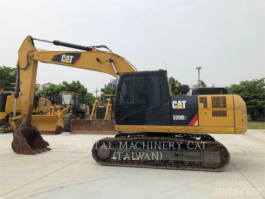 CAT 320D2 Excavatoare pe șenile
