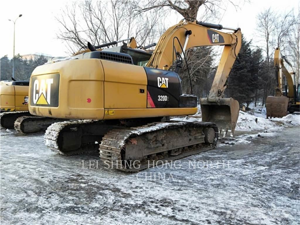 CAT 320D2 Excavatoare pe șenile
