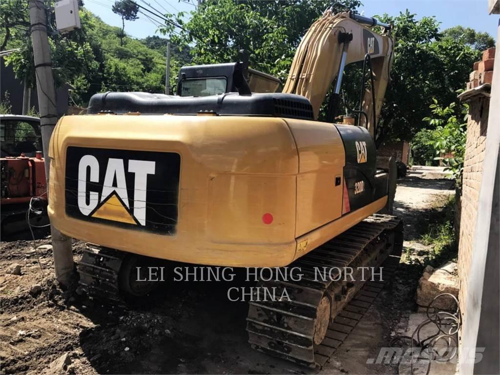 CAT 320D2 Excavatoare pe șenile
