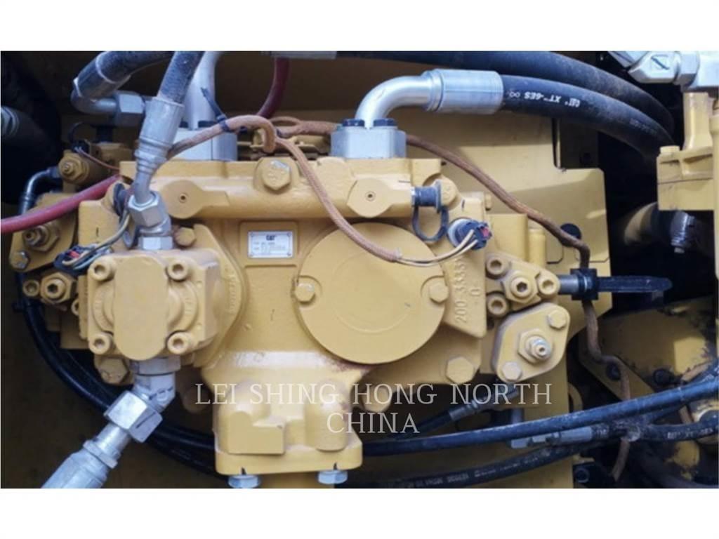 CAT 320D2 Excavatoare pe șenile
