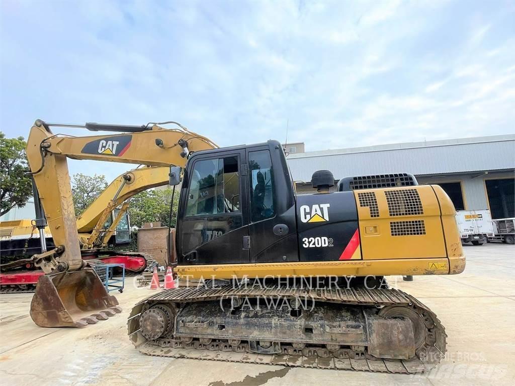 CAT 320D2 Excavatoare pe șenile
