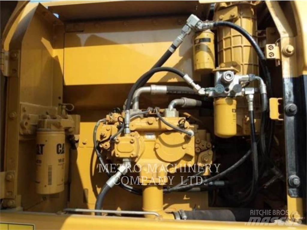 CAT 320DGC Excavatoare pe șenile
