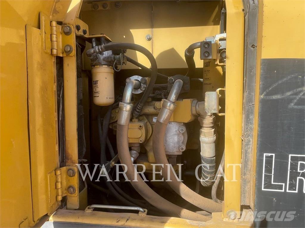 CAT 320DL Excavatoare pe șenile
