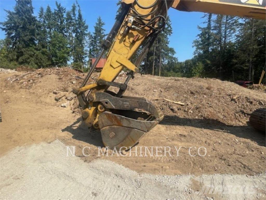 CAT 320E Excavatoare pe șenile
