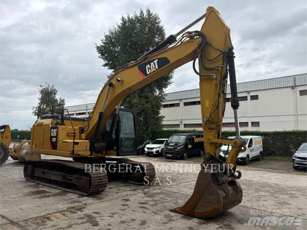 CAT 320F Excavatoare pe șenile
