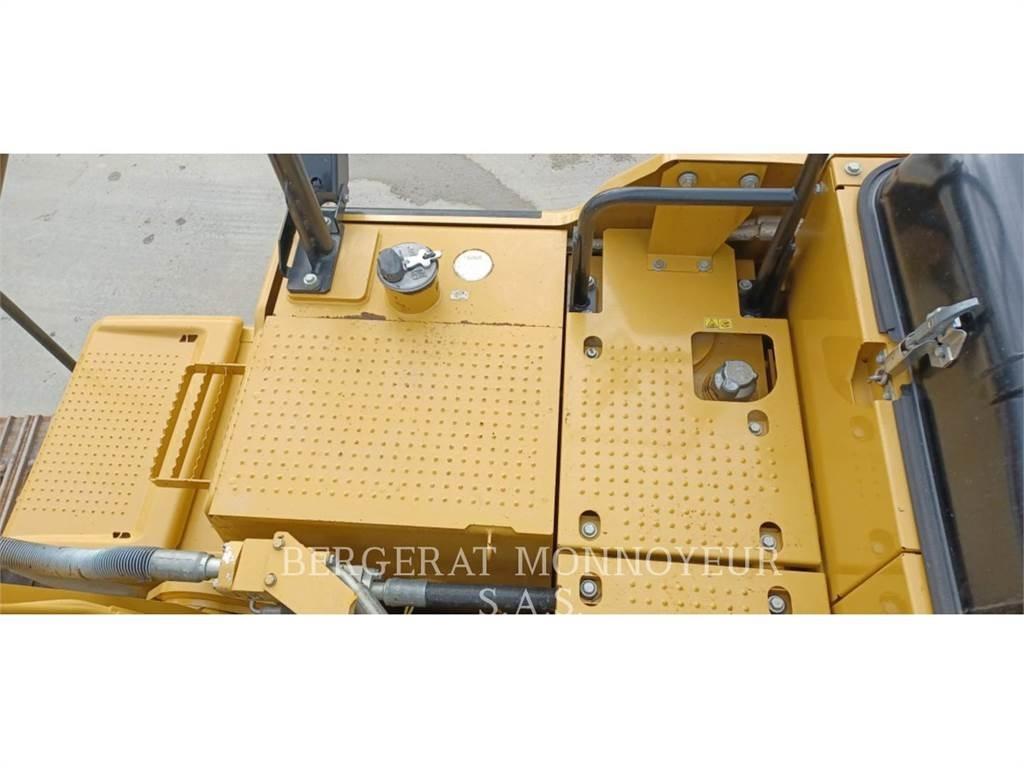 CAT 320F Excavatoare pe șenile
