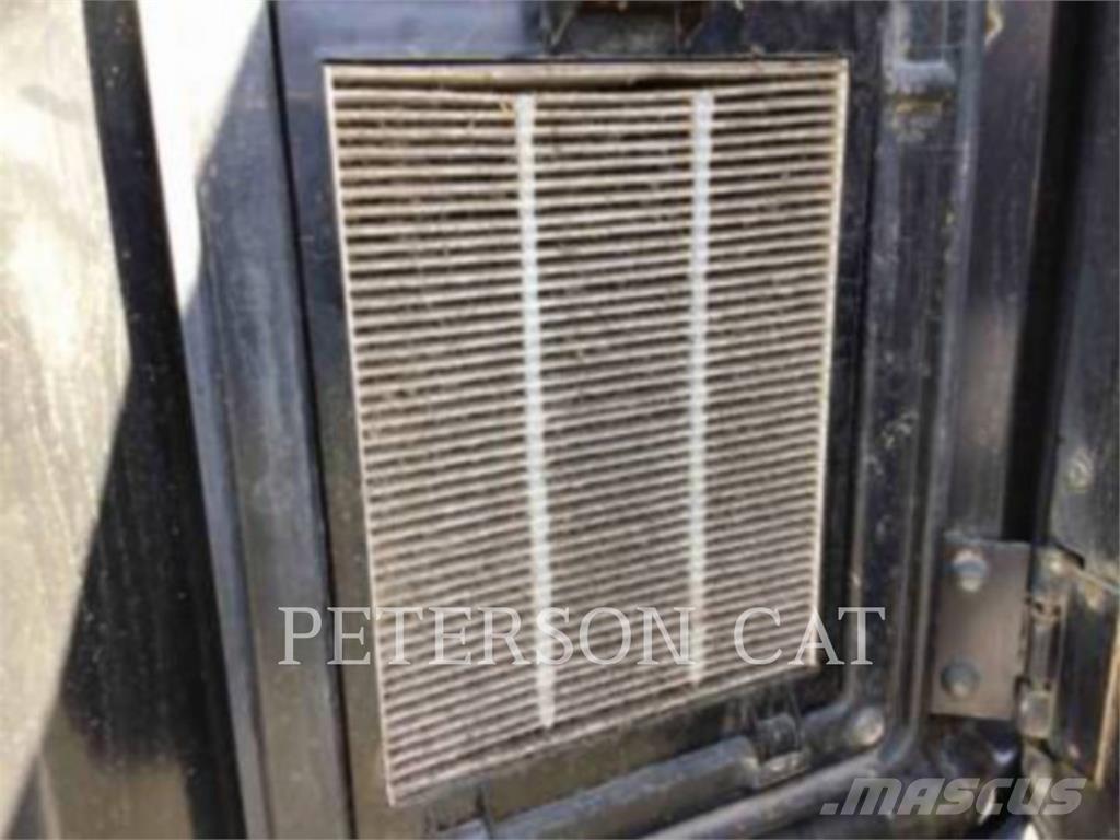 CAT 320F Excavatoare pe șenile
