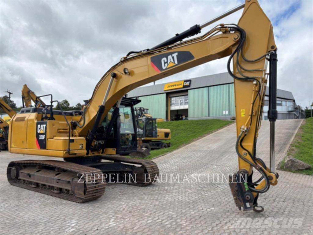 CAT 320FL Excavatoare pe șenile
