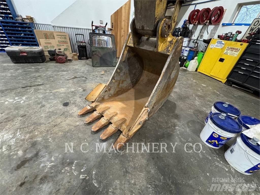 CAT 320L Excavatoare pe șenile
