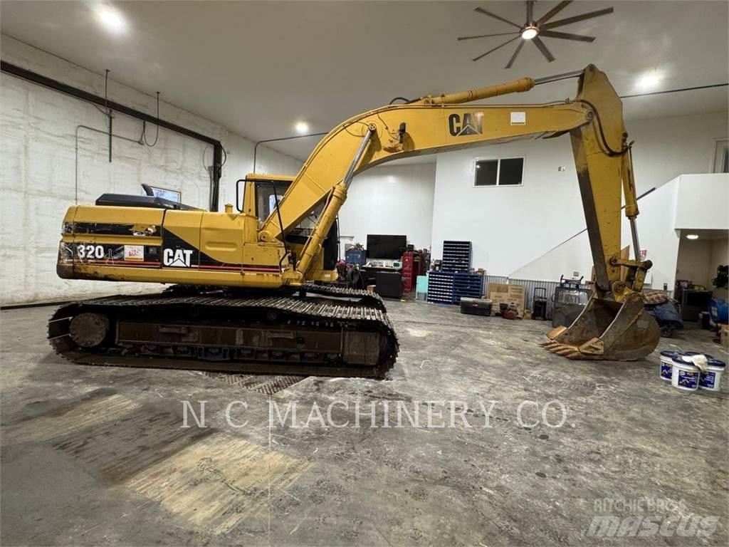CAT 320L Excavatoare pe șenile
