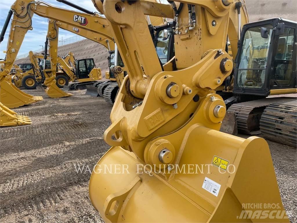 CAT 323 Excavatoare pe șenile
