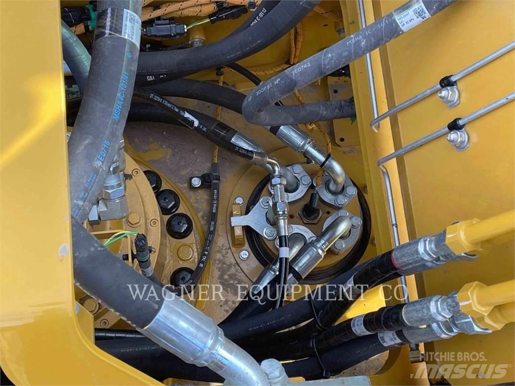 CAT 323 Excavatoare pe șenile
