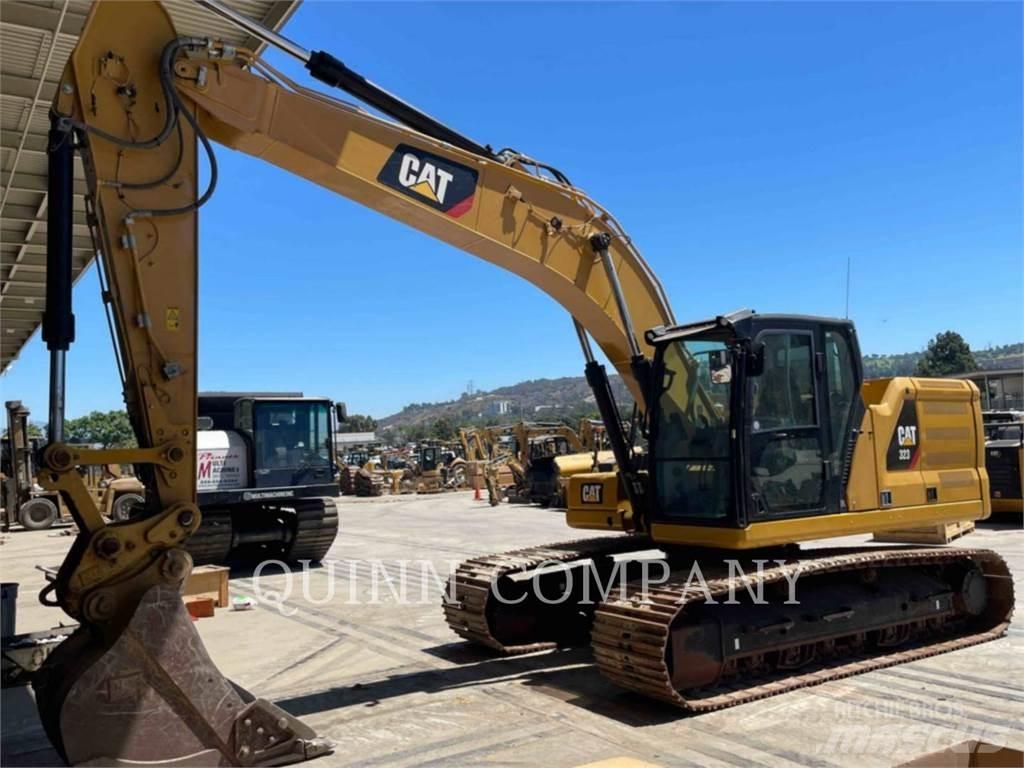 CAT 323 Excavatoare pe șenile
