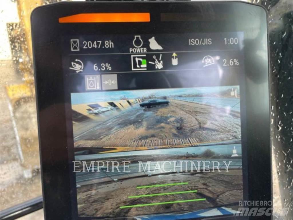 CAT 323 Excavatoare pe șenile
