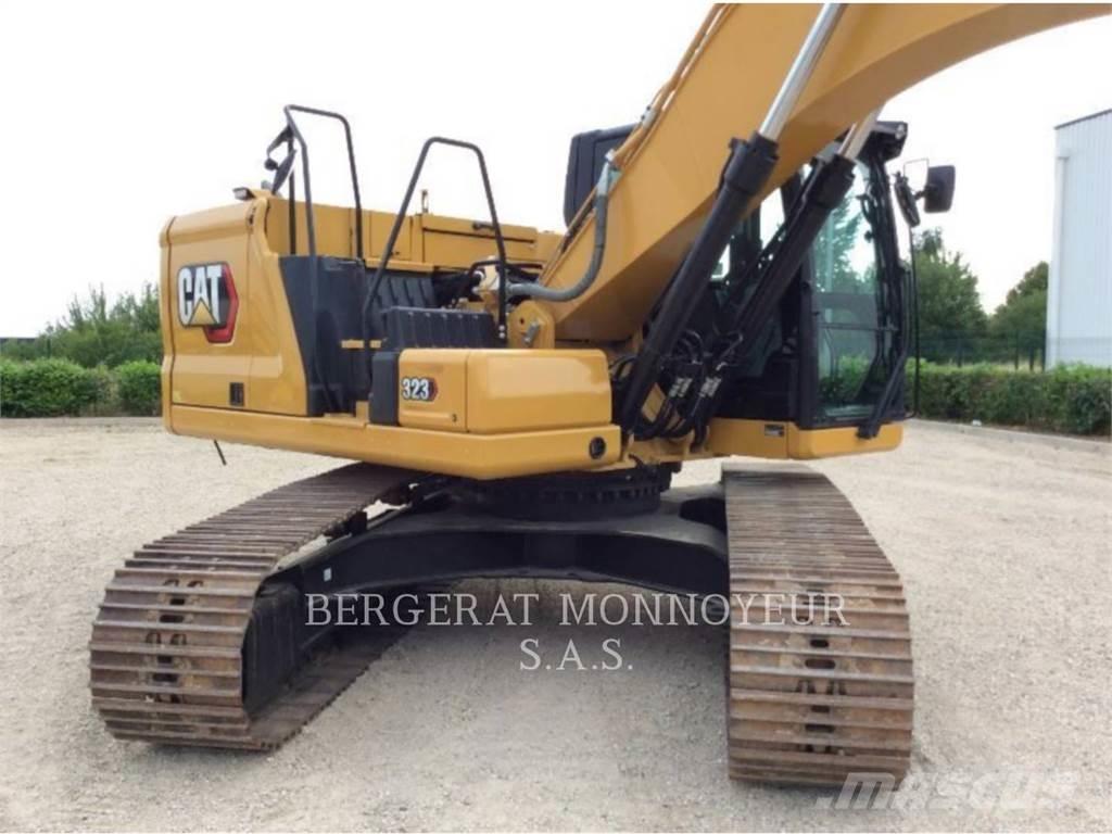 CAT 323 Excavatoare pe șenile
