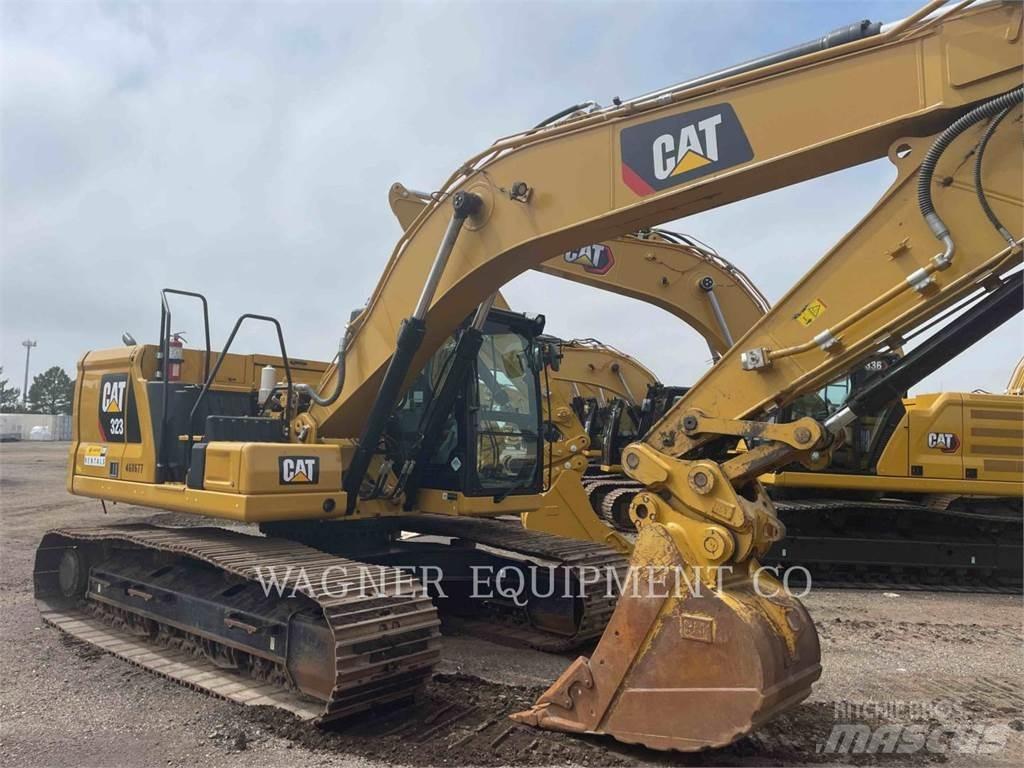 CAT 323 Excavatoare pe șenile
