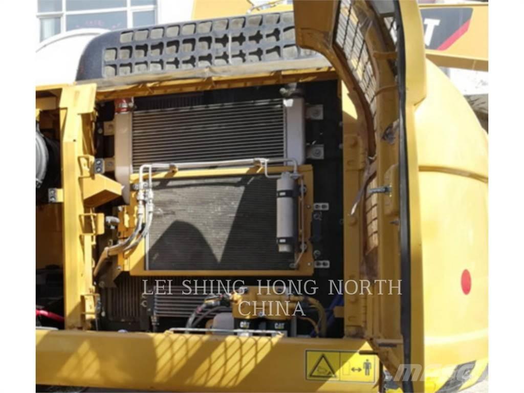 CAT 323-07 Excavatoare pe șenile
