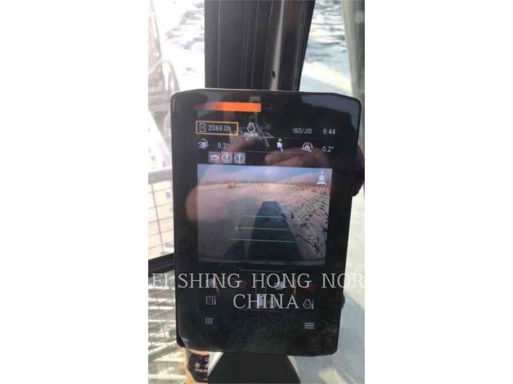 CAT 323-07 Excavatoare pe șenile
