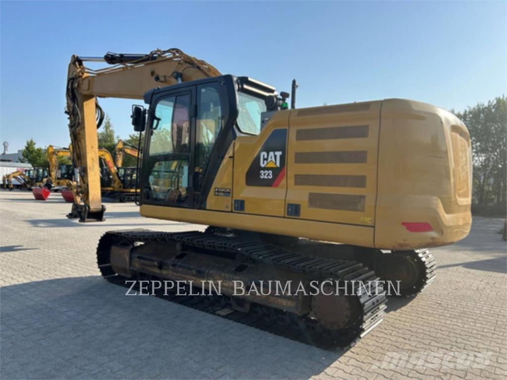 CAT 323-07B Excavatoare pe șenile
