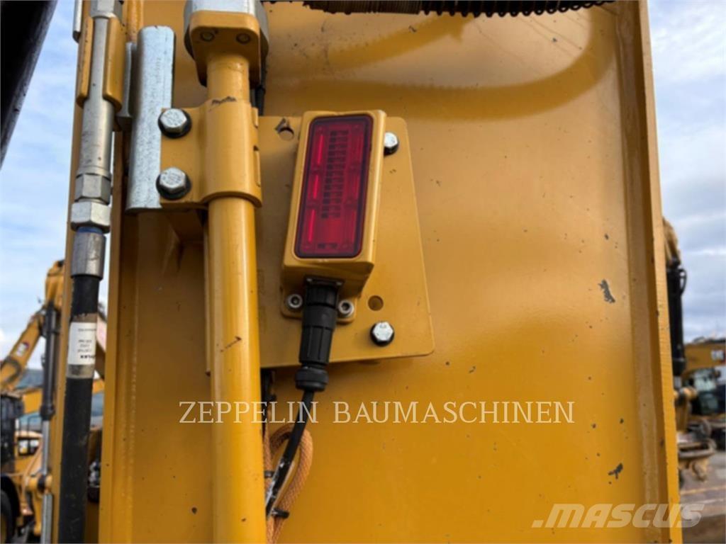 CAT 323-07D Excavatoare pe șenile
