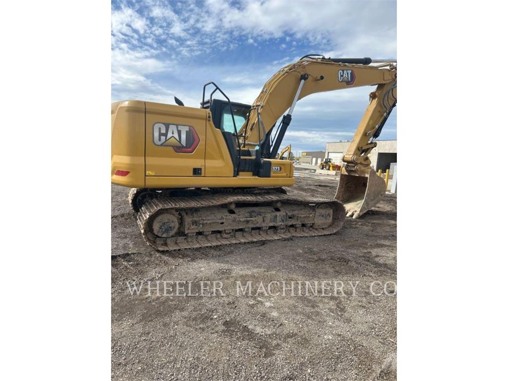 CAT 323 CF Excavatoare pe șenile
