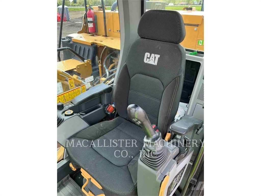 CAT 323 LR Excavatoare pe șenile
