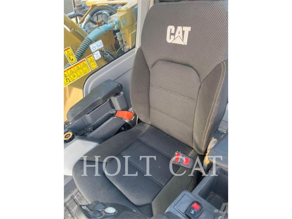 CAT 323 TC Excavatoare pe șenile
