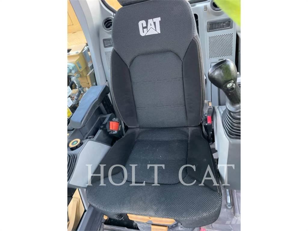 CAT 323 TC Excavatoare pe șenile
