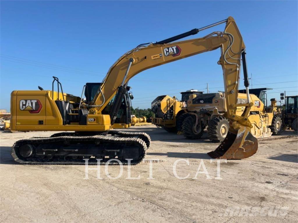 CAT 323 TC Excavatoare pe șenile
