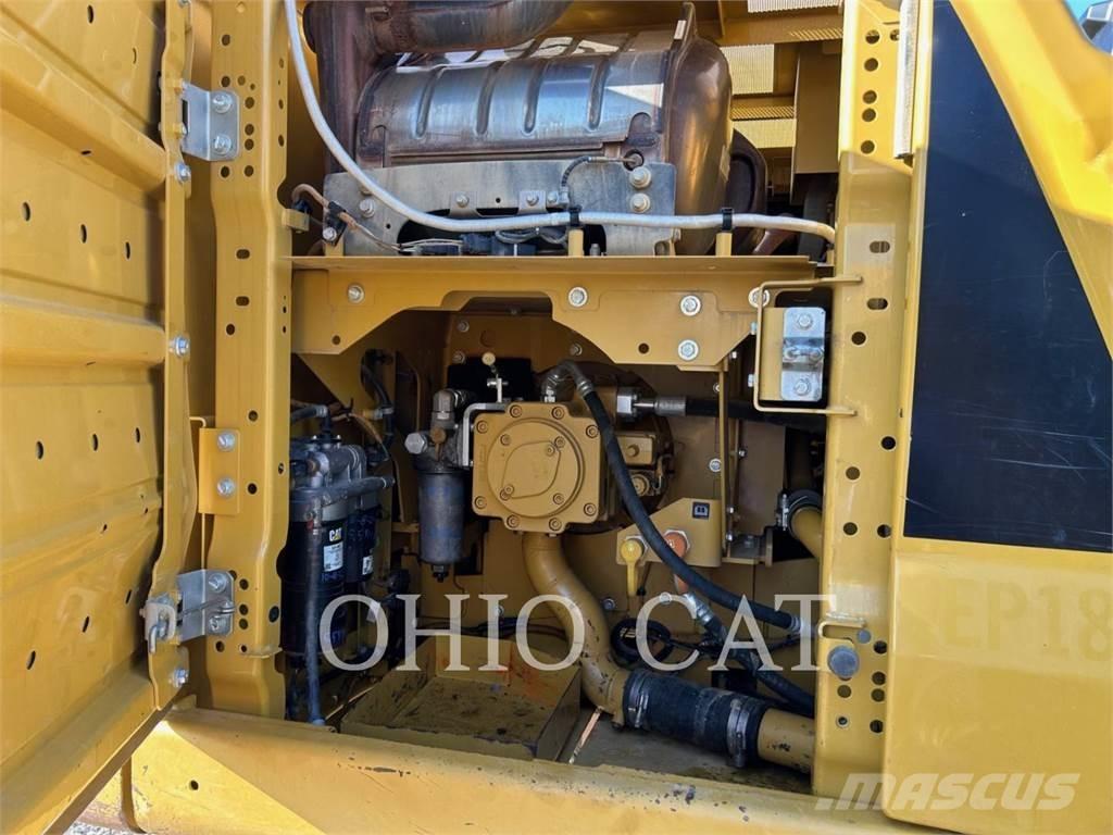 CAT 323 TCS Excavatoare pe șenile
