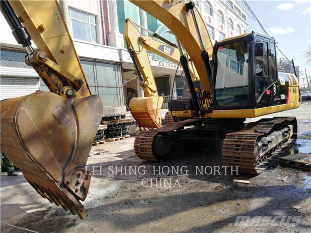 CAT 323D2L Excavatoare pe șenile
