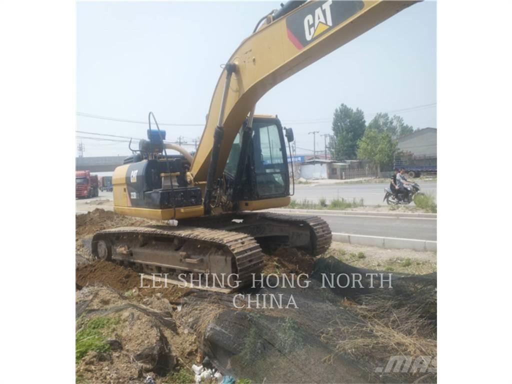 CAT 323D2L Excavatoare pe șenile
