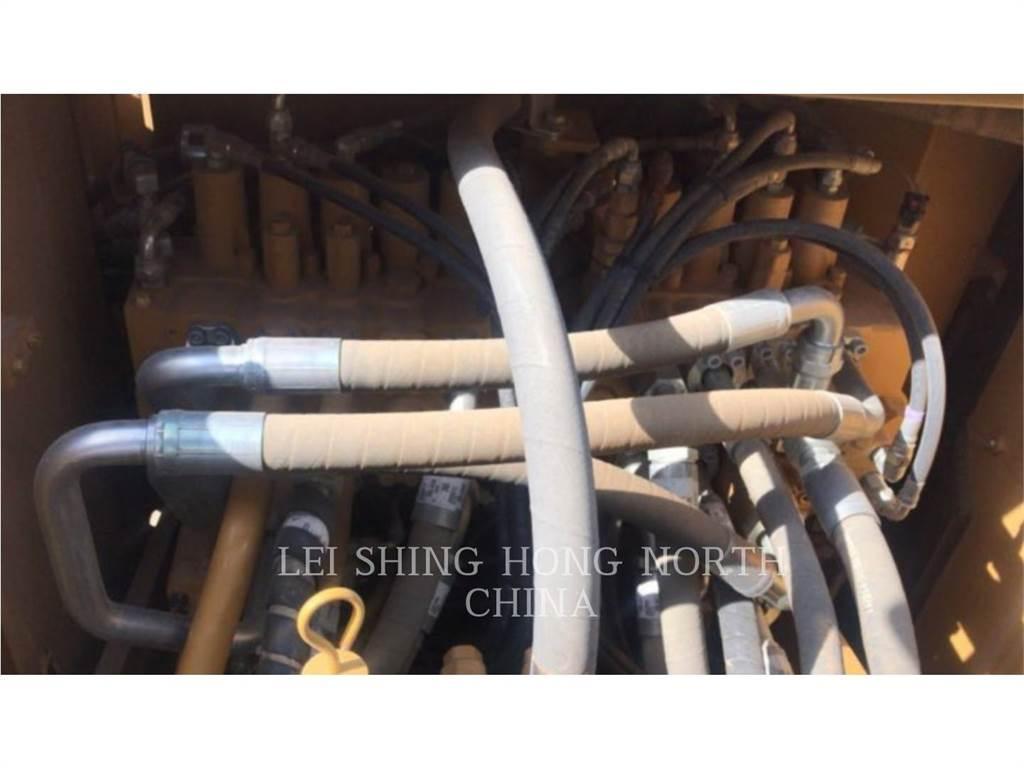 CAT 323D2L Excavatoare pe șenile
