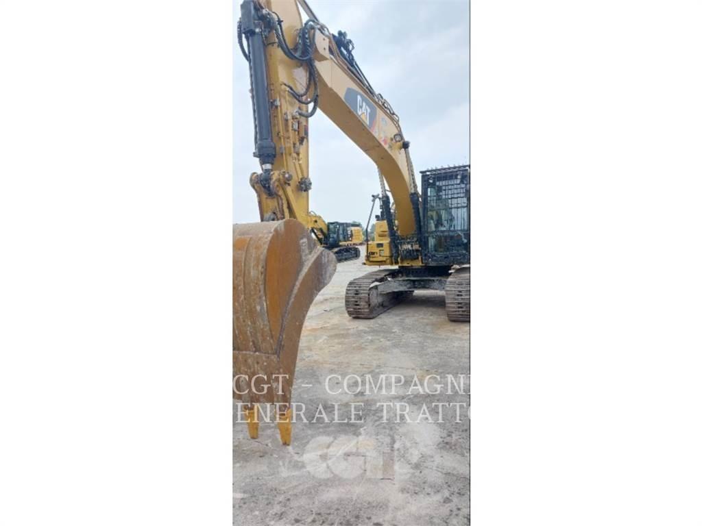 CAT 323F Excavatoare pe șenile
