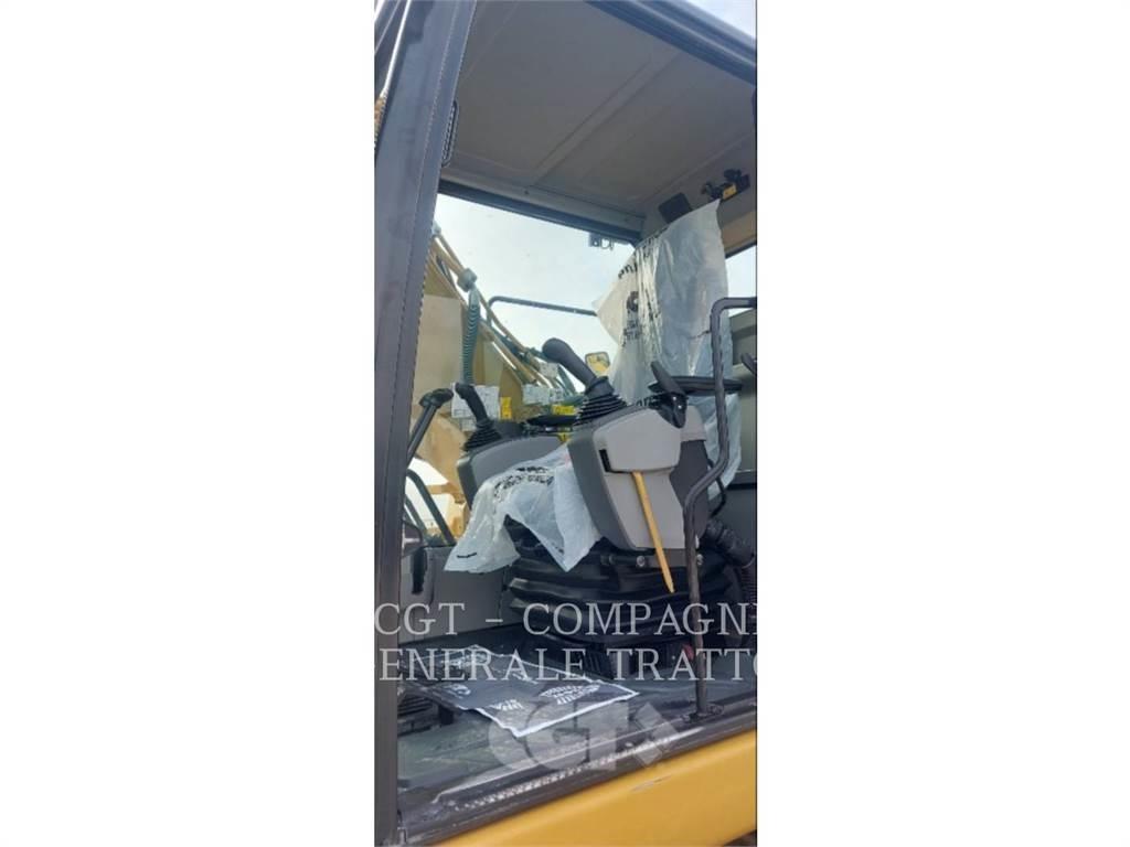 CAT 323F Excavatoare pe șenile
