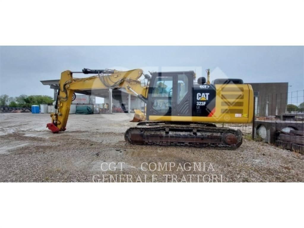 CAT 323F Excavatoare pe șenile
