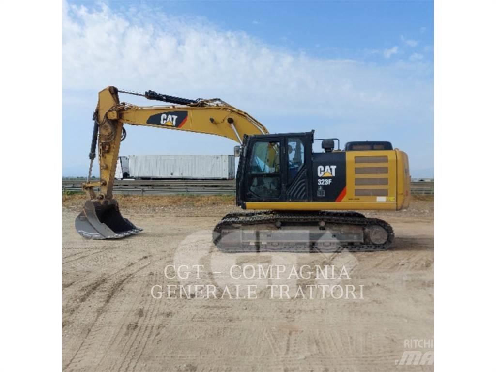 CAT 323F Excavatoare pe șenile
