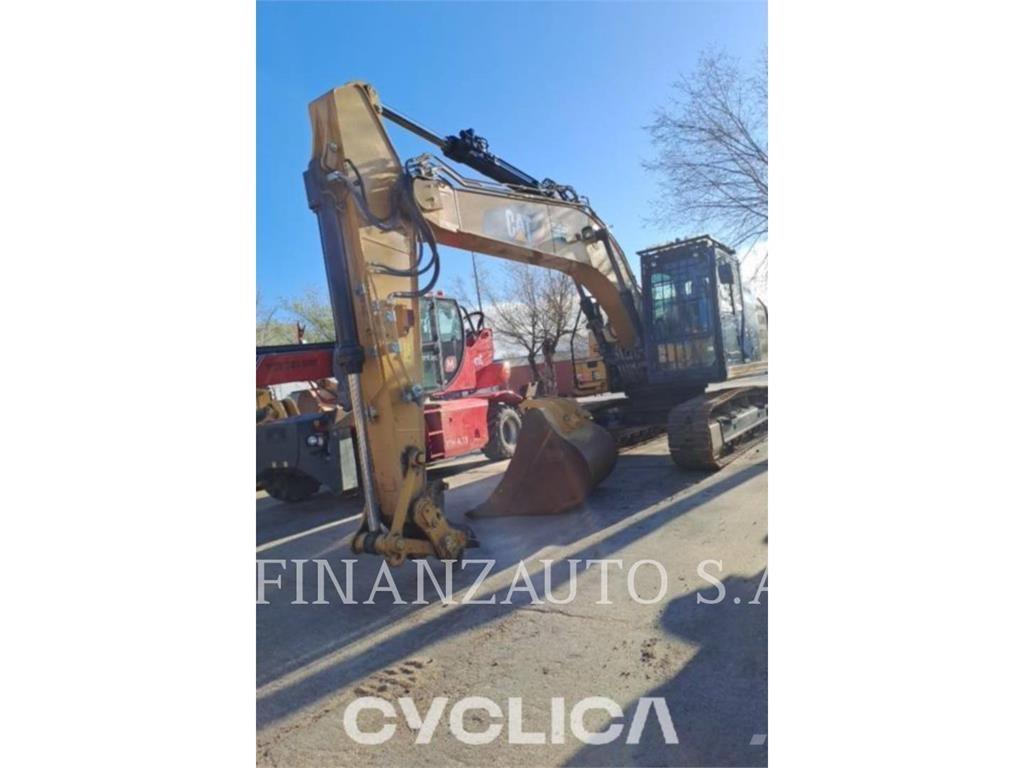 CAT 323F Excavatoare pe șenile
