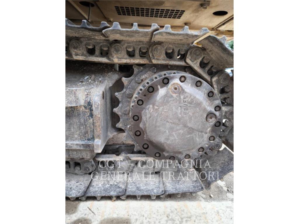 CAT 323F Excavatoare pe șenile
