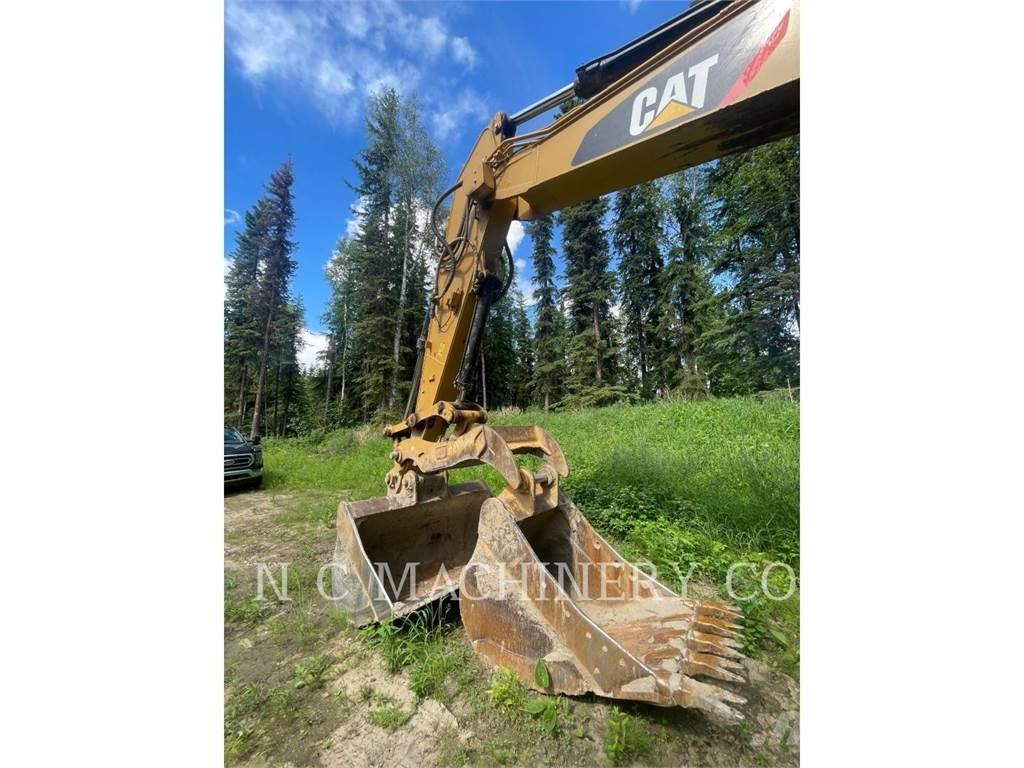 CAT 323F L Excavatoare pe șenile
