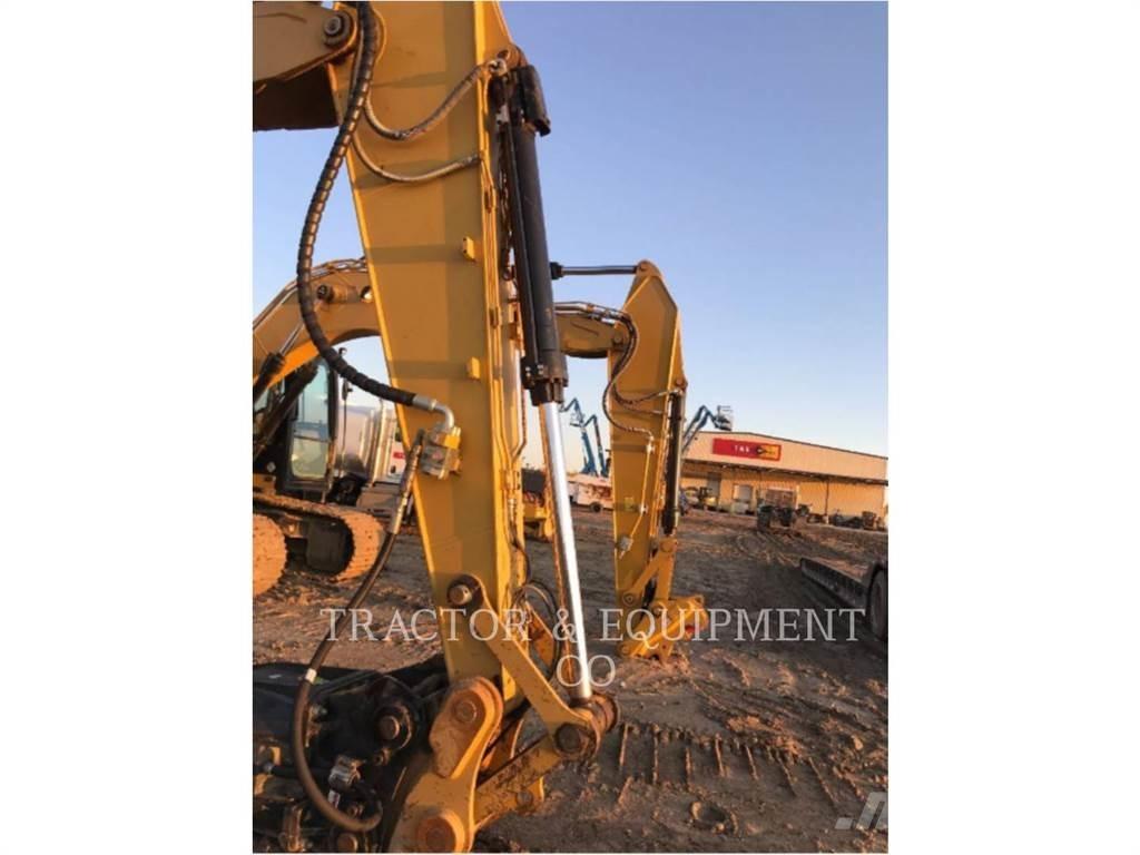 CAT 323F L Excavatoare pe șenile
