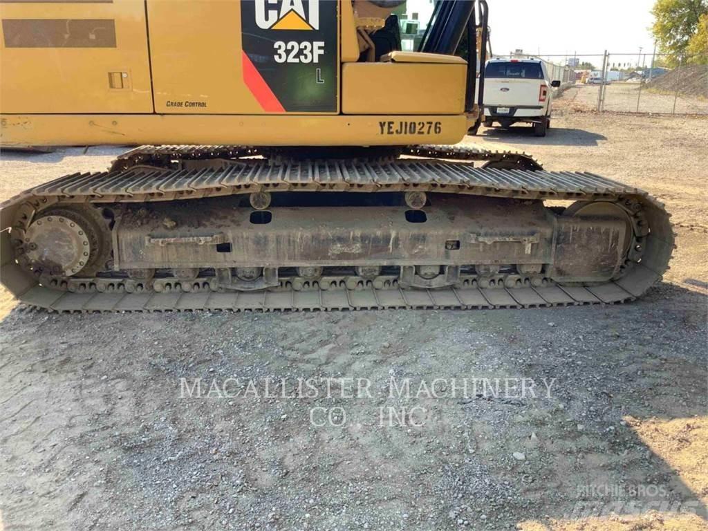 CAT 323FL Excavatoare pe șenile
