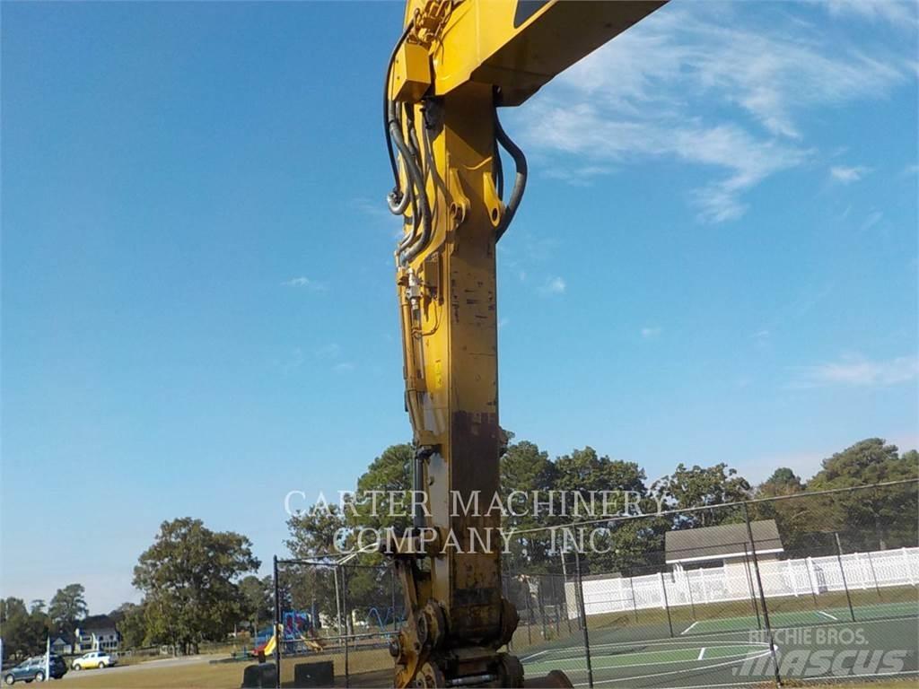 CAT 323FL Excavatoare pe șenile

