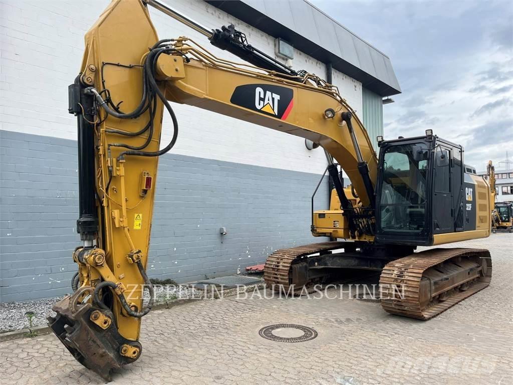 CAT 323FL Excavatoare pe șenile
