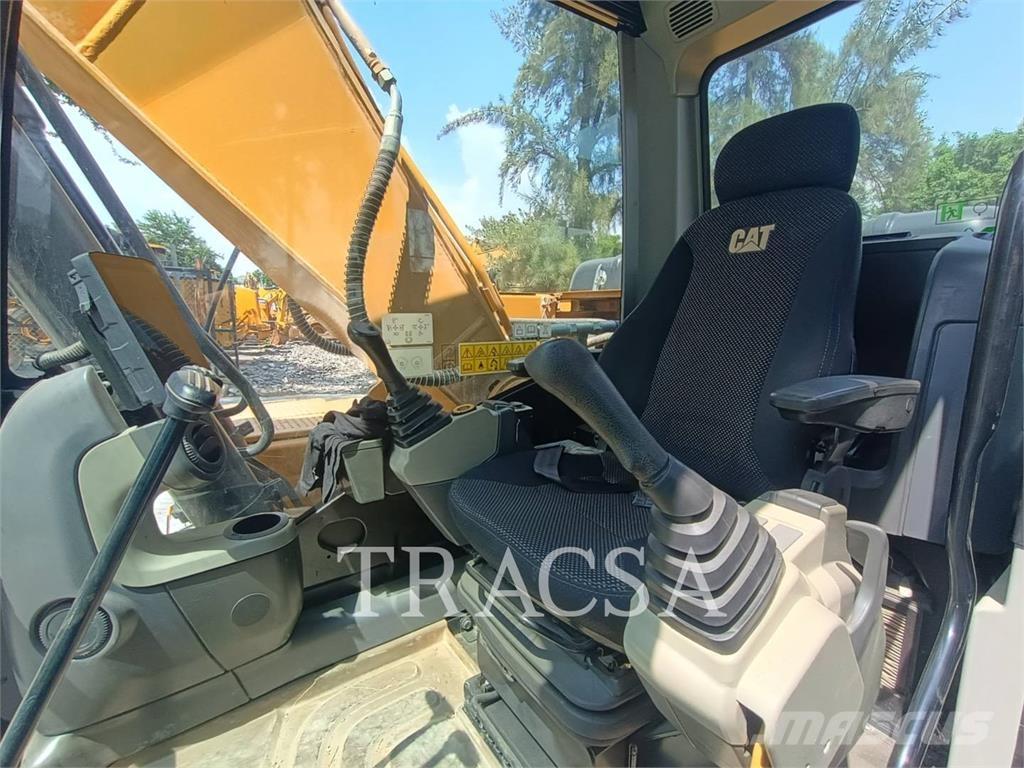 CAT 323GX Excavatoare pe șenile
