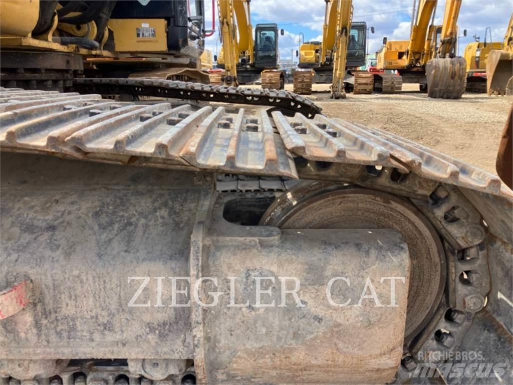 CAT 324D Excavatoare pe șenile
