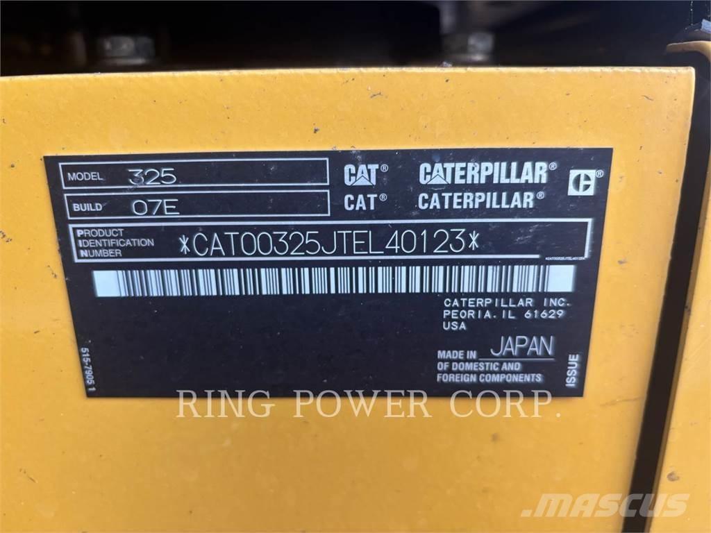 CAT 325 Excavatoare pe șenile
